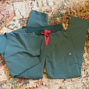 Figs hydrogreen scrub set limited edition!